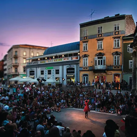 2 Bedroom Amazing In * Pula