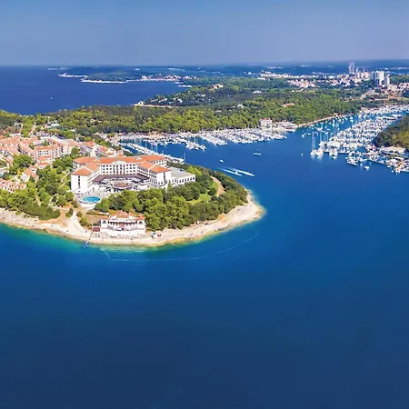 2 Bedroom Amazing Home In Pula