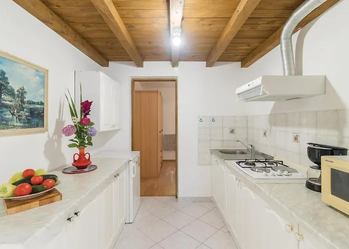 Дом отдыха 2 Bedroom Amazing Home In Pula *